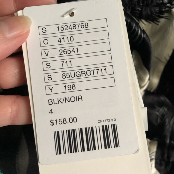 Leifsdottir 100% silk embroidered cap sleeve top - Picture 4 of 7